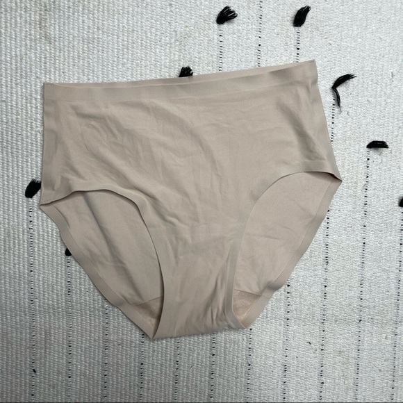 Chantelle Hipster Shorty Brief Nude Sand OS NWOT - Picture 2 of 4